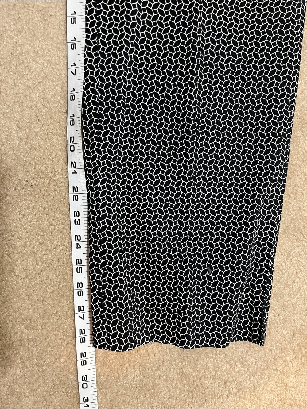 Talbots Black & White Geometric Stretch Pants Size 16 | Office to Resort Style - Picture 6 of 12